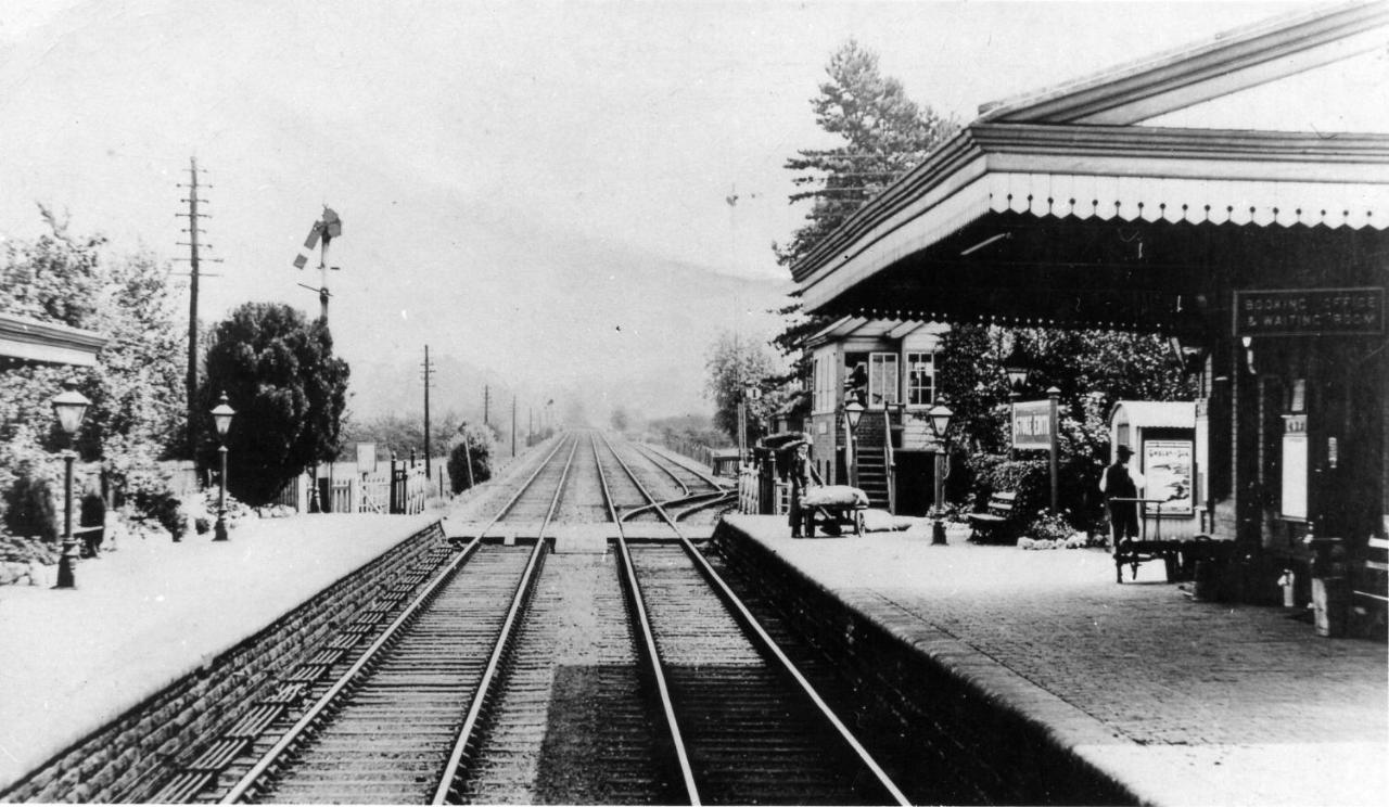 The Booking Office, Stoke Edith Station Херфорд Екстериор снимка